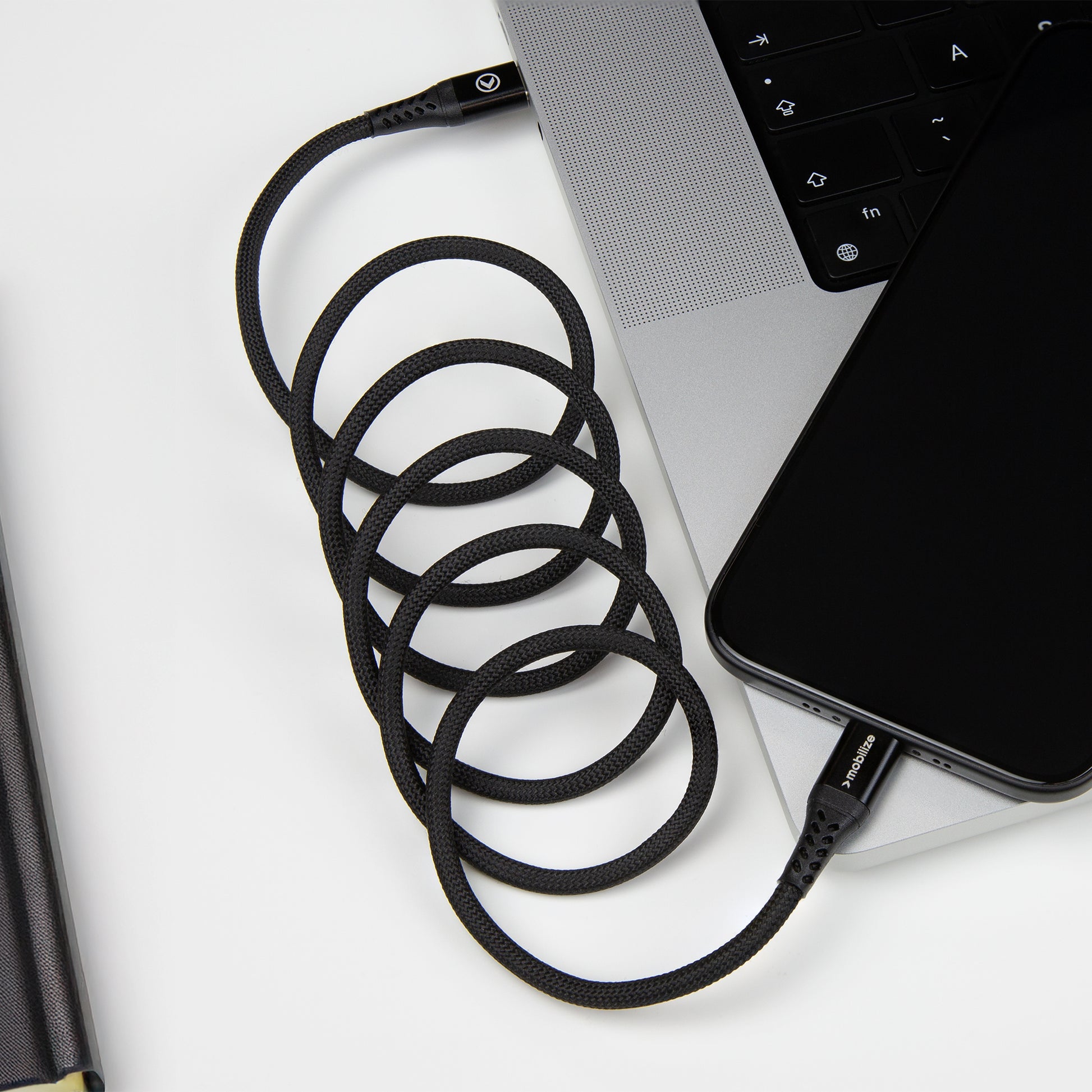 Mobilize Magnetic Nylon Cable - Usb-C To Usb-C - 2M. - 100W Black